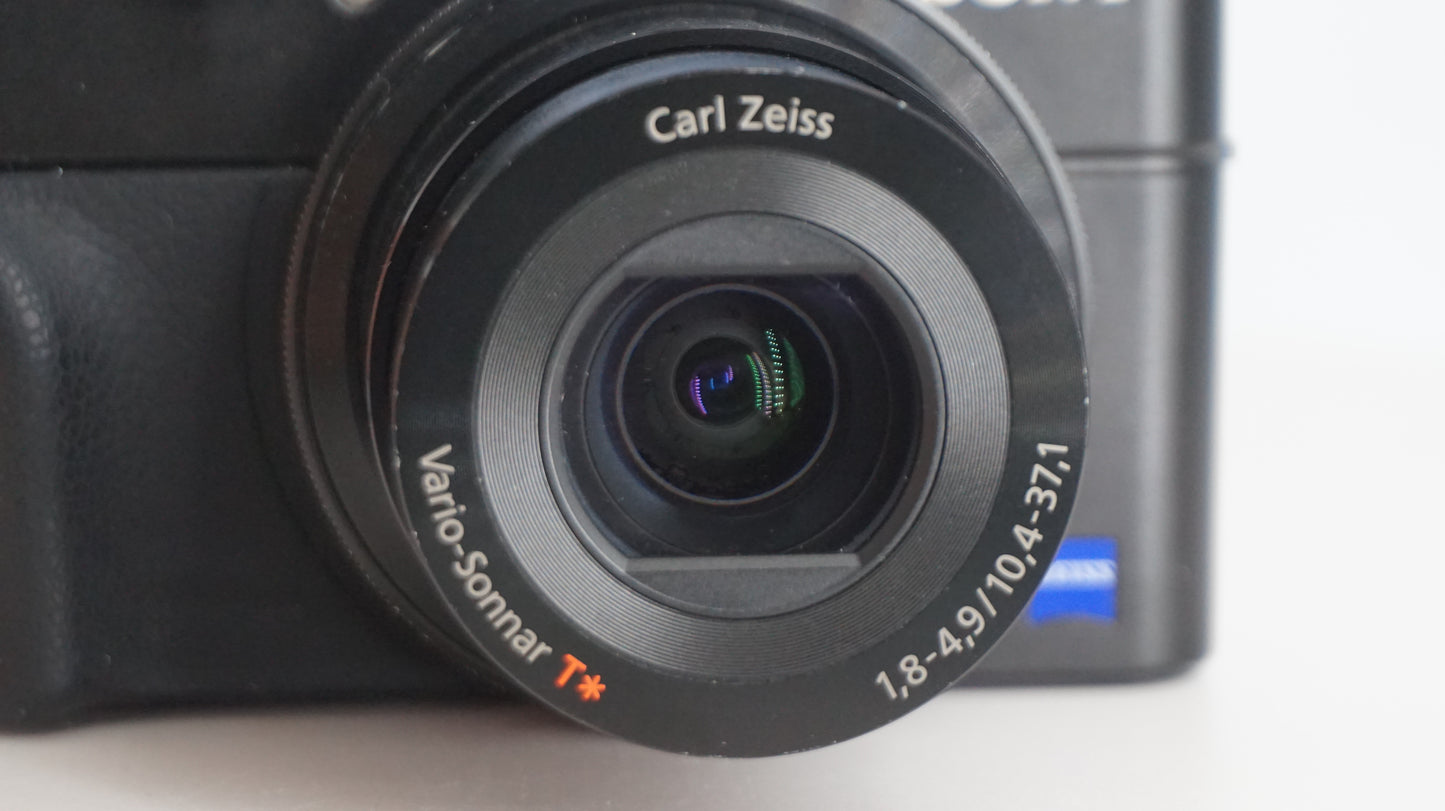 [Good, Fast Shipping] Sony DSC-RX100 II M2 Camera