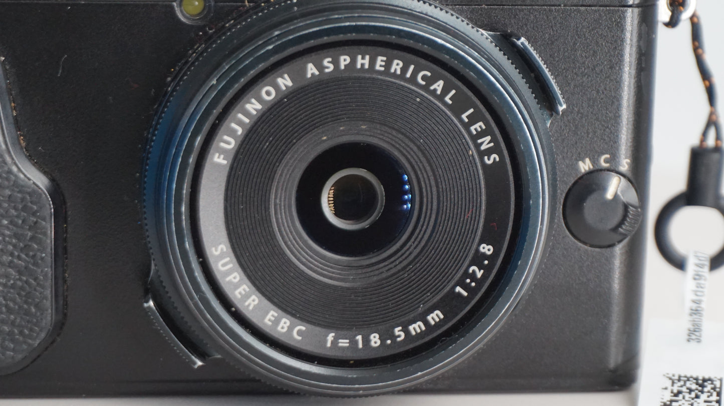 [Good, Fast Shipping] Fujifilm X70 Camera
