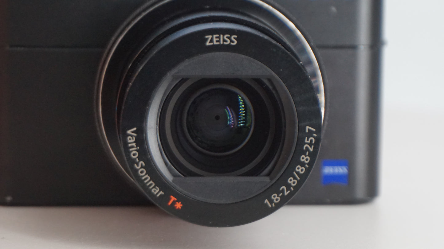 [Good, Fast Shipping] Sony DSC-RX100 V M5 Camera