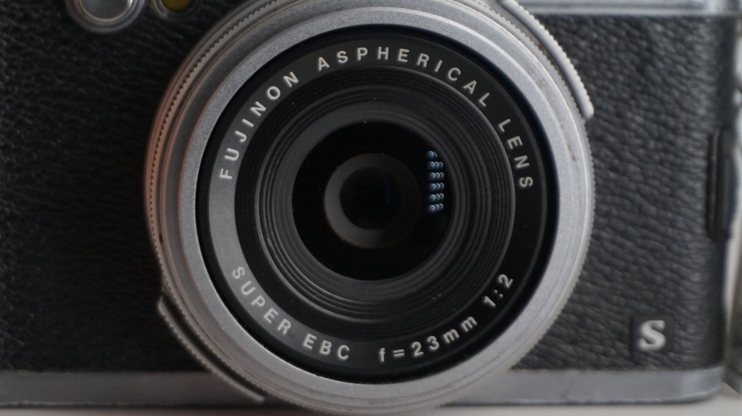[Good, Fast Shipping] Fujifilm X100S Camera