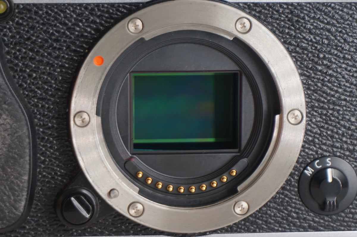 [Good, Shipping from US] Fujifilm X-E2 Camera