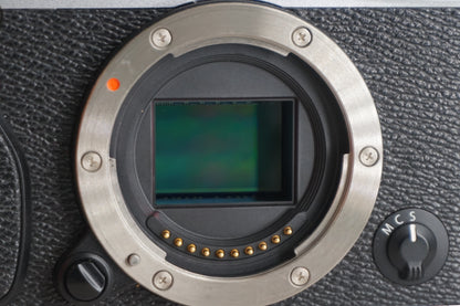 [Good, Shipping from US] Fujifilm X-E1 Camera