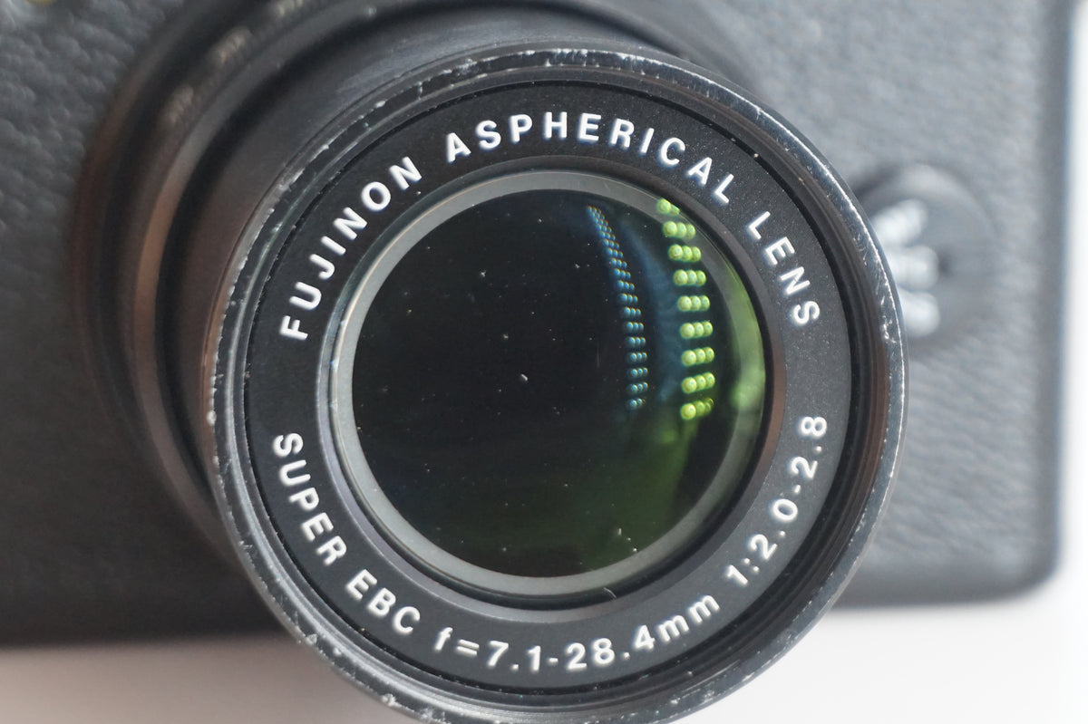 [Good, Shipping from US] Fujifilm X10 Camera