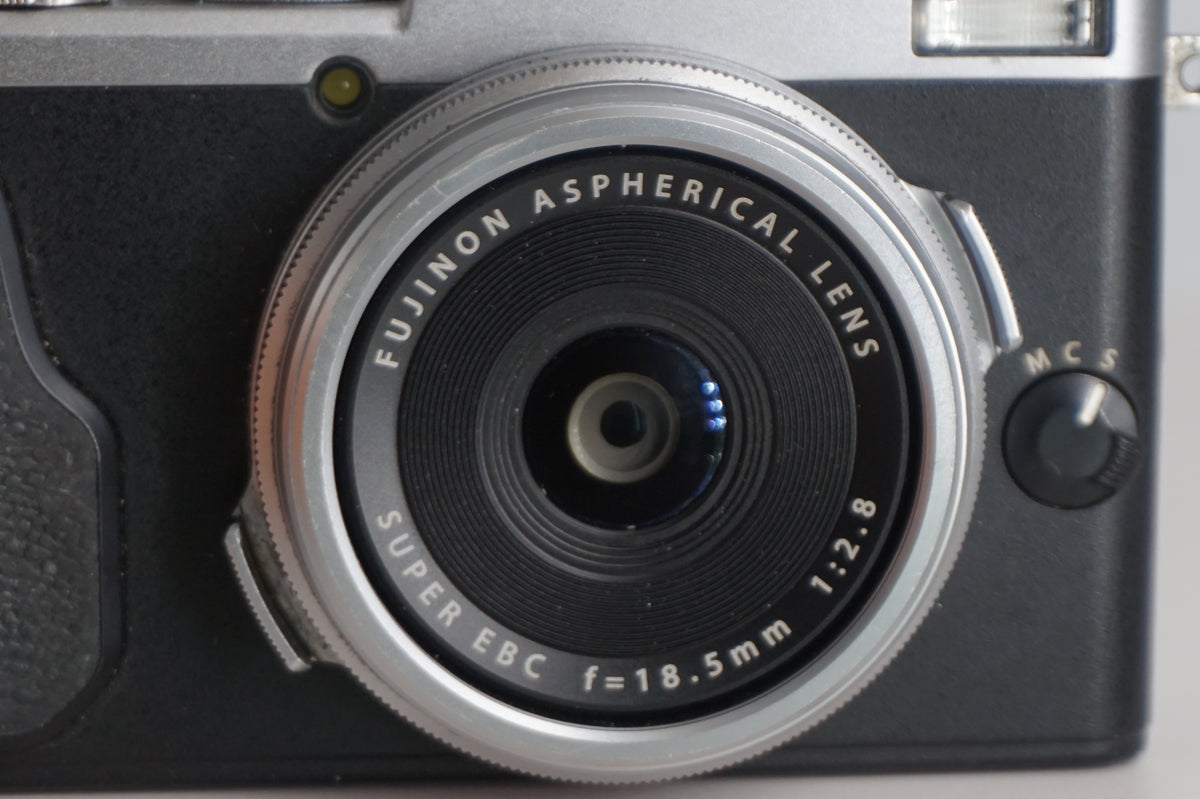 [Good, Shipping from US] Fujifilm X70 Camera