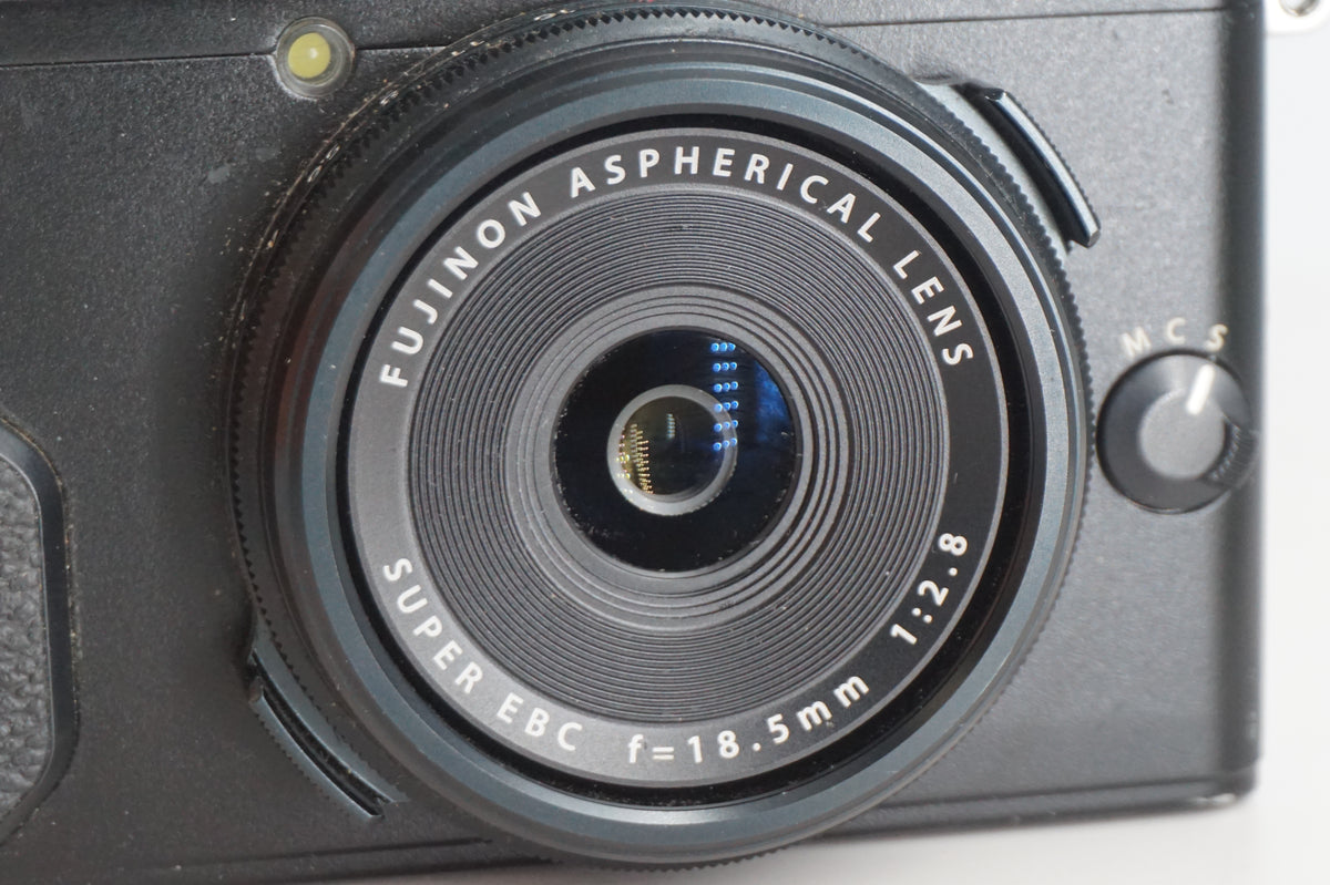 [Good, Shipping from US] Fujifilm X70 Camera