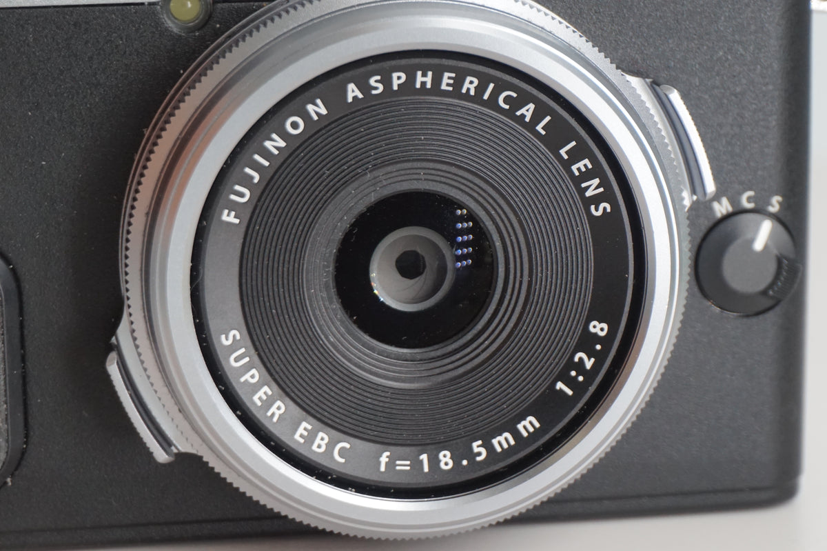 [Good, Shipping from US] Fujifilm X70 Camera