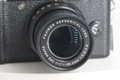 [Good, Shipping from US] Fujifilm X10 Camera