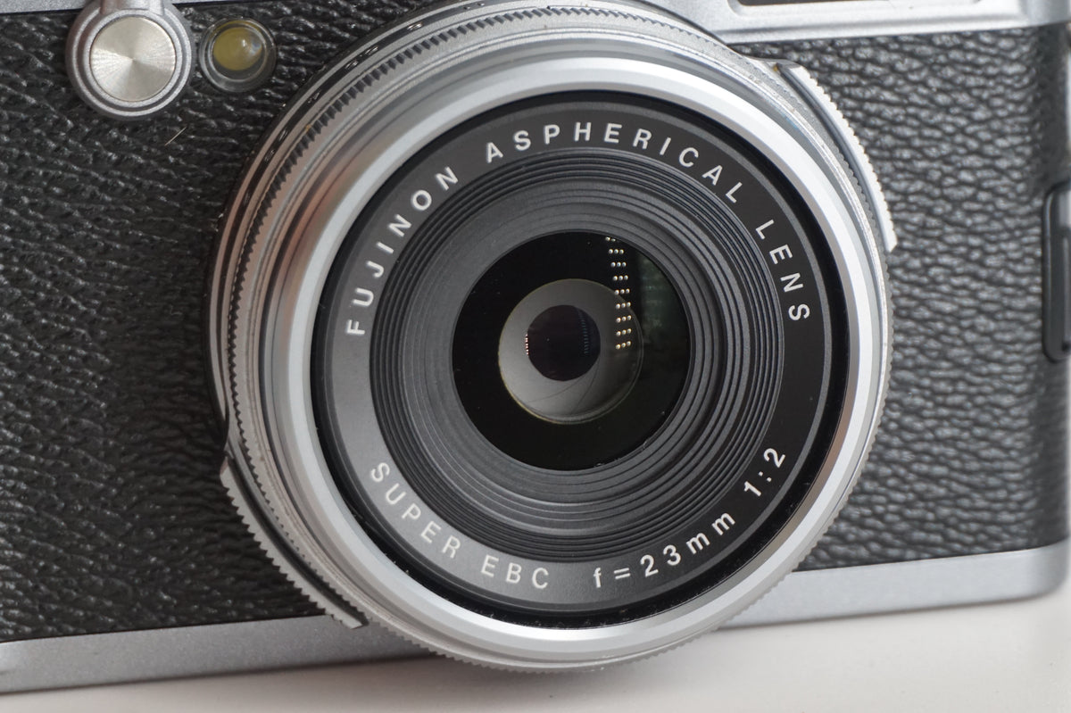 [Good, Shipping from US] Fujifilm X100 Camera
