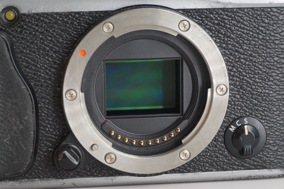 [Good, Shipping from US] Fujifilm X-E2 Camera