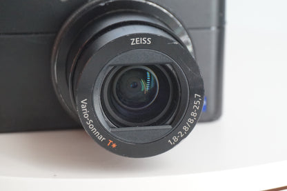 [Good, Shipping from US] Sony DSC-RX100 V M5 Camera